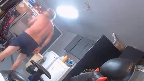 handystud33 online show from September 24, 2025, 5:27 pm