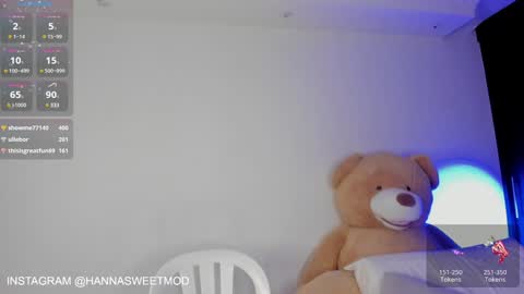 Snapshot of hanna_1sweet chatting on December 23, 2024, 2:35 am hanna online show from December 23, 2024, 2:35 am