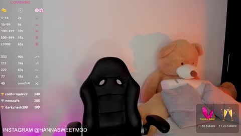 Snapshot of hanna_1sweet chatting on February 1, 2025, 10:34 pm hanna online show from February 1, 2025, 10:34 pm