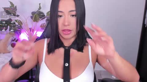 Snapshot of hanna_1sweet chatting on October 28, 2025, 7:05 pm hanna online show from October 28, 2025, 7:05 pm