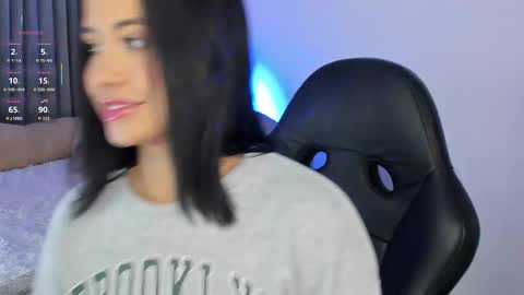 Snapshot of hanna_1sweet chatting on November 8, 2025, 11:43 am hanna online show from November 8, 2025, 11:43 am