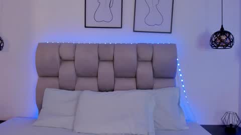 hanna__evans_ online show from December 5, 2025, 1:20 pm