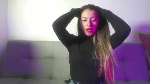 Hanna  online show from March 11, 2026, 11:00 pm