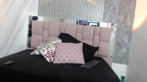 Hanna Palmer online show from November 9, 2025, 12:14 pm