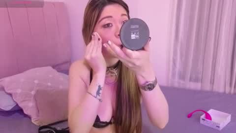 hanna_and_samanthaa online show from February 16, 2026, 8:05 pm