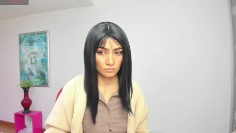 Snapshot of hanna_chloe chatting on May 3, 2026, 12:55 pm Sara online show from May 3, 2026, 12:55 pm