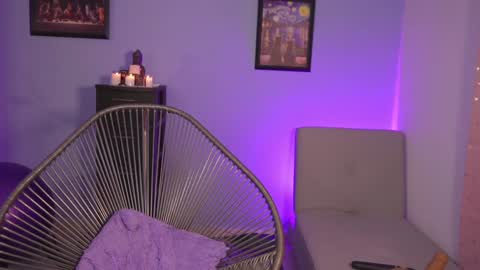 HANNA  online show from January 4, 2025, 11:38 pm