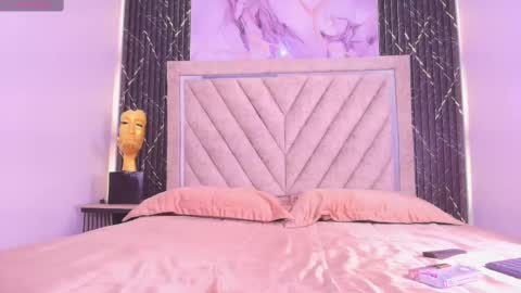 Hanna online show from September 8, 2025, 8:19 pm