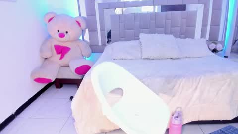  im Hanna online show from March 5, 2025, 3:29 pm