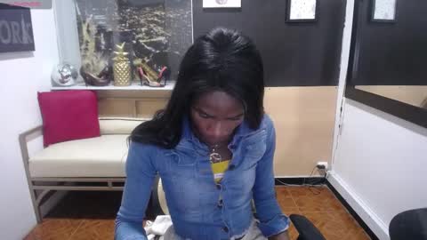 hanna_lamber online show from March 11, 2025, 2:54 am