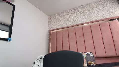  H A N N A  online show from April 7, 2026, 8:31 pm