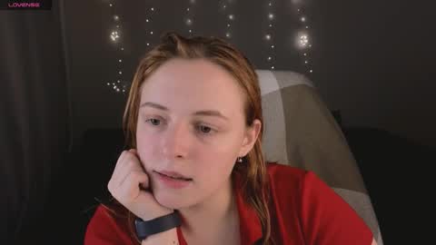 Snapshot of hanna_melon chatting on October 16, 2025, 8:43 pm Hanna next stream is Mo 8pm-6am by CET online show from October 16, 2025, 8:43 pm