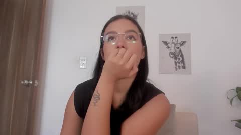 HANNA online show from November 1, 2025, 6:32 pm