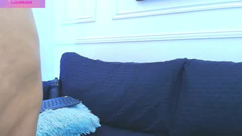 HANNA SOFIA online show from November 26, 2025, 11:22 am