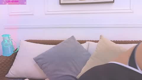 HANNA SOFIA online show from April 17, 2026, 10:07 am