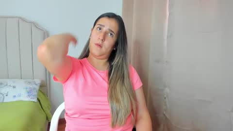 Hanna online show from November 12, 2025, 7:57 pm