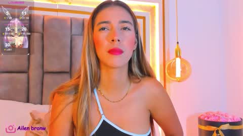 Snapshot of hannabronw chatting on November 7, 2025, 10:21 pm Eliana online show from November 7, 2025, 10:21 pm