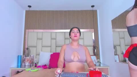 HannaClaire online show from October 10, 2025, 8:52 pm
