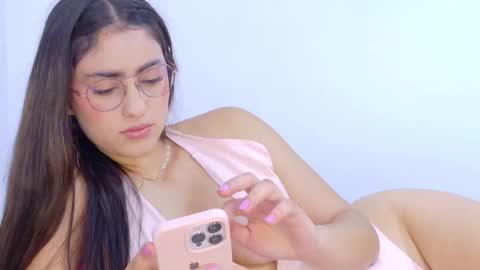 Snapshot of hannaconnorr chatting on December 17, 2025, 6:03 pm Hanna Connor online show from December 17, 2025, 6:03 pm