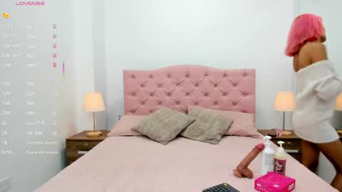 Hannah online show from March 26, 2026, 7:52 pm