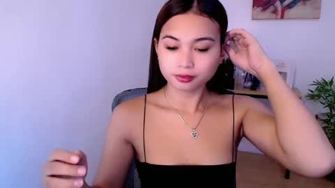 Snapshot of hannah_davis69 chatting on June 11, 2026, 3:15 am Alex online show from June 11, 2026, 3:15 am