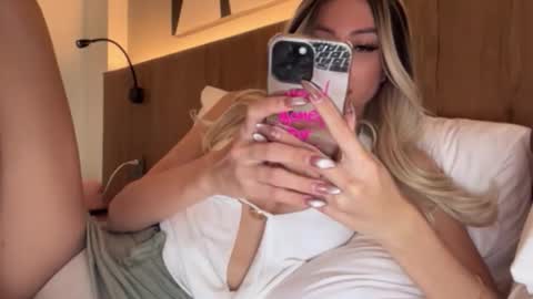 Im your naughty girl and porn star in bed Hannah online show from November 14, 2025, 2:10 am