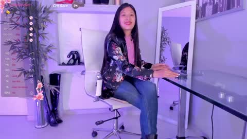 HANNAH HOWELL online show from January 15, 2025, 4:11 pm