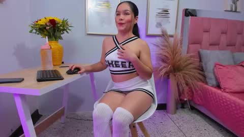 Maira online show from October 10, 2025, 8:19 pm