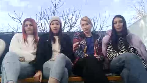 Snapshot of hannah_wildd chatting on January 24, 2025, 9:49 am Rose online show from January 24, 2025, 9:49 am