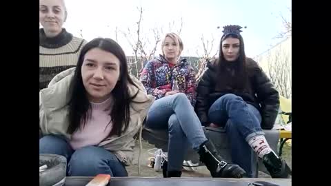 Snapshot of hannah_wildd chatting on February 7, 2025, 12:50 pm Rose online show from February 7, 2025, 12:50 pm