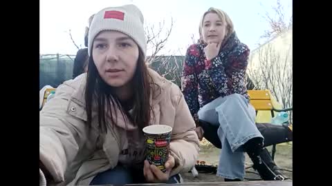 Snapshot of hannah_wildd chatting on February 9, 2025, 1:03 pm Rose online show from February 9, 2025, 1:03 pm
