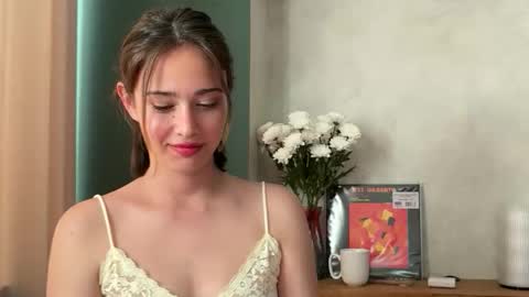 hannahinto online show from May 25, 2026, 1:17 pm