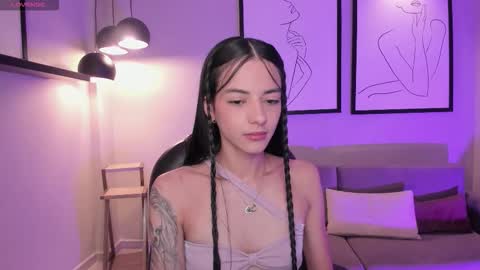 HANNAH J online show from November 22, 2025, 7:24 pm