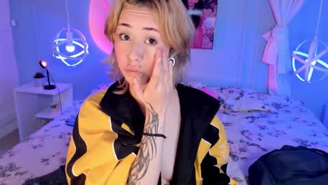 Hannah online show from October 13, 2025, 11:43 am