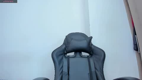 Hanna Independent Model online show from April 25, 2026, 1:41 pm