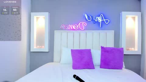 HannaPaola online show from March 1, 2025, 10:53 pm