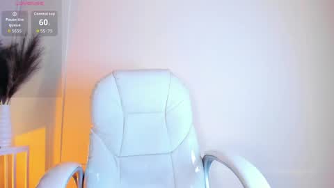 Snapshot of hannapaola chatting on May 27, 2026, 1:57 am HannaPaola online show from May 27, 2026, 1:57 am