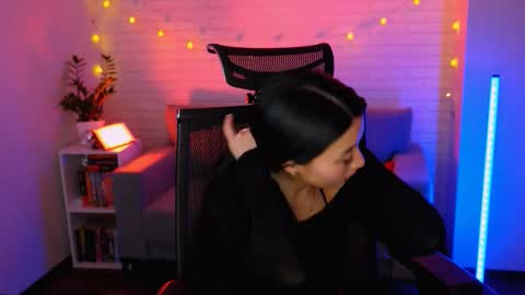 hannarosie online show from November 11, 2025, 9:15 pm