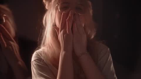 Snapshot of hannasthesia chatting on December 28, 2024, 2:11 am Hanna online show from December 28, 2024, 2:11 am