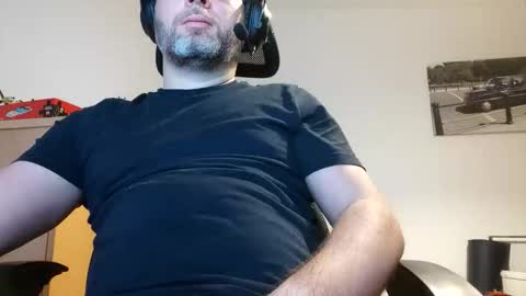 hannisch online show from November 5, 2025, 7:25 pm