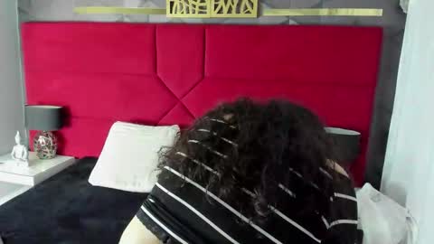 Snapshot of hanny_bliss chatting on January 15, 2026, 2:27 am Hanny online show from January 15, 2026, 2:27 am