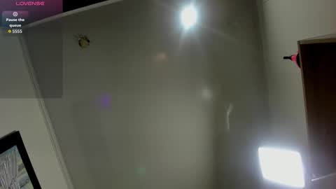 Snapshot of hannyhills chatting on December 19, 2025, 2:40 am Hanny online show from December 19, 2025, 2:40 am