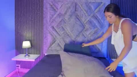 hannyk_ online show from January 19, 2026, 11:36 am