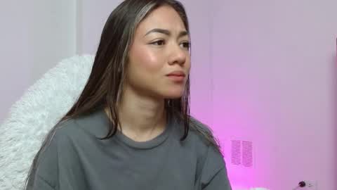 Snapshot of hantonella chatting on November 16, 2025, 1:17 pm Anto online show from November 16, 2025, 1:17 pm