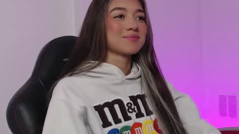 Snapshot of hantonella chatting on February 1, 2026, 4:27 pm Anto online show from February 1, 2026, 4:27 pm