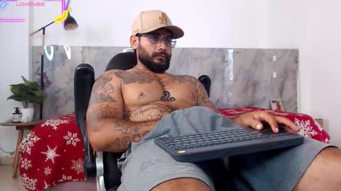 hanz_col online show from February 18, 2026, 2:35 pm