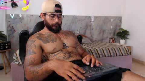 hanz_col online show from April 2, 2026, 3:53 pm