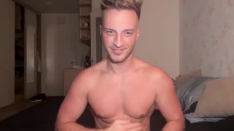 hanzlagerfelt online show from November 21, 2025, 6:06 pm