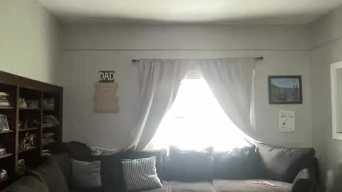 Snapshot of happilymarr1ed chatting on September 25, 2025, 3:38 pm DadBod online show from September 25, 2025, 3:38 pm