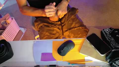 Josh Hamilton online show from November 13, 2025, 8:24 am